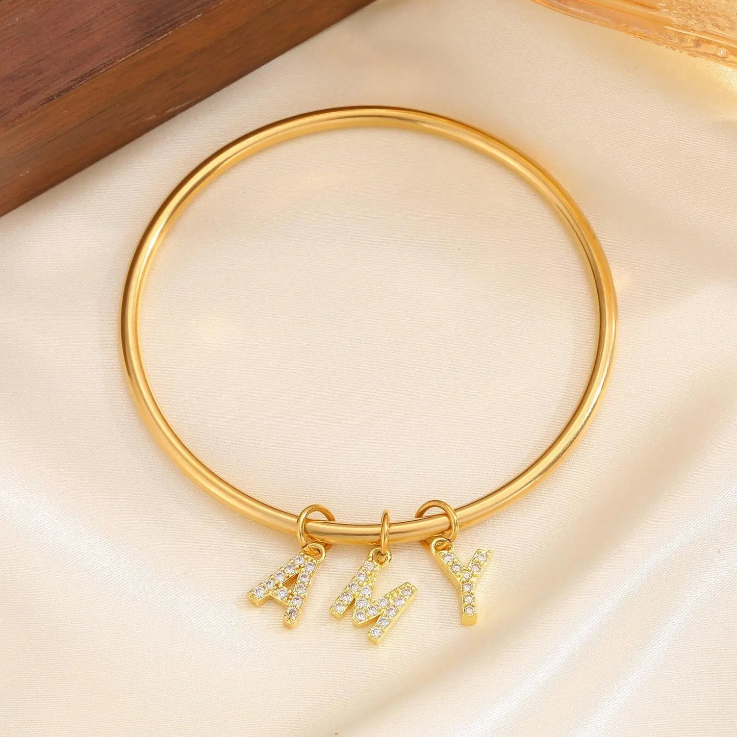 Vnox Personalized Name Bangle – Custom Zircon Charm Bracelet for Women