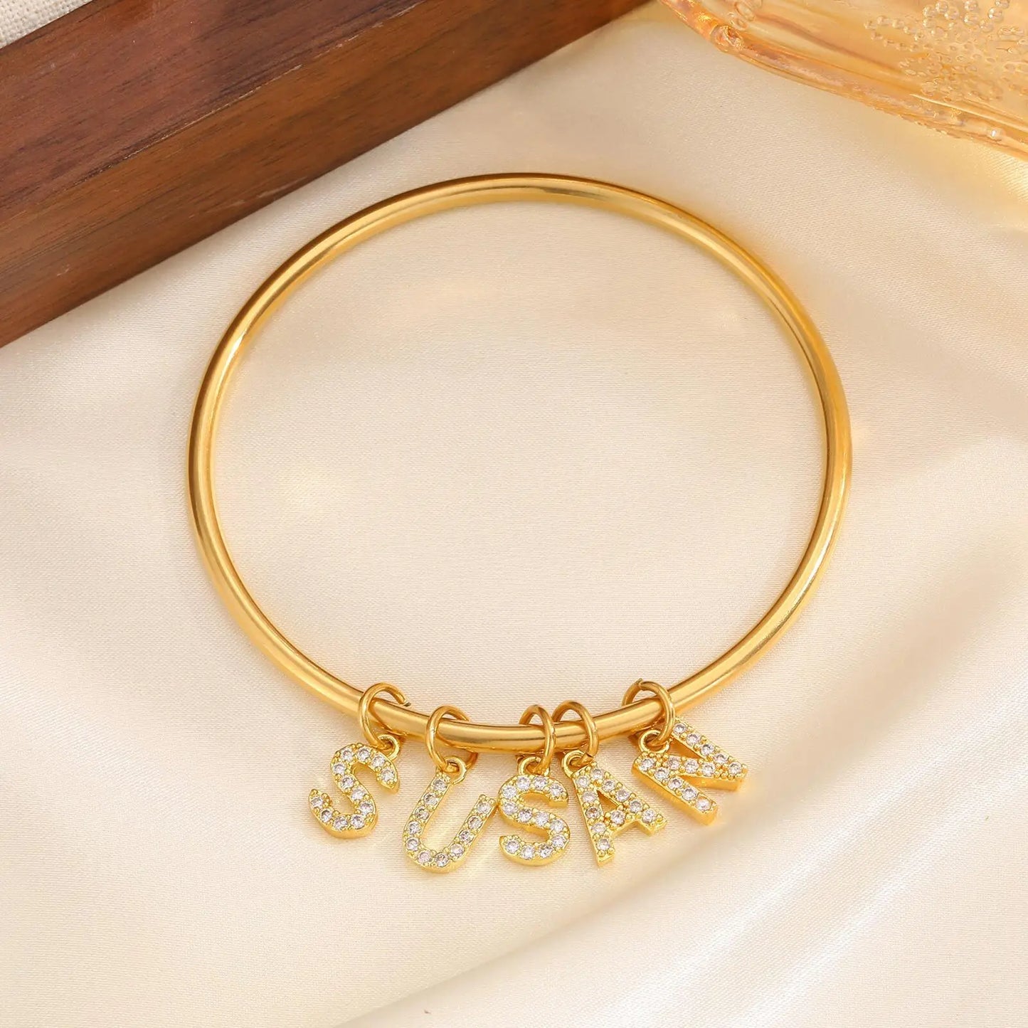 Vnox Personalized Name Bangle – Custom Zircon Charm Bracelet for Women
