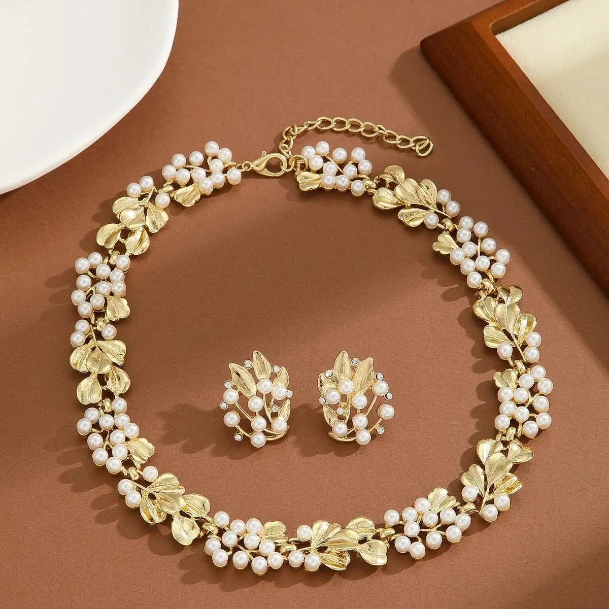 pearl necklace, earring set, versatile jewelry