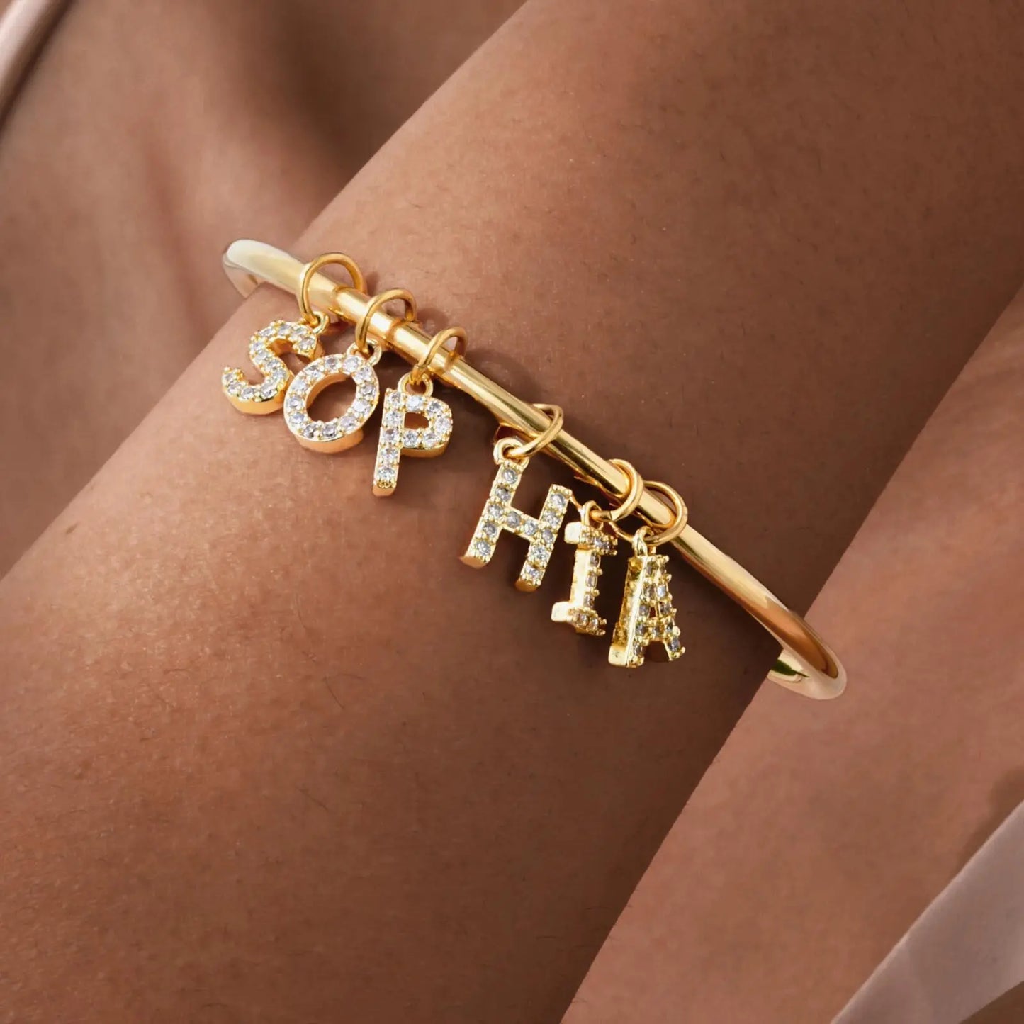 Vnox Personalized Name Bangle – Custom Zircon Charm Bracelet for Women