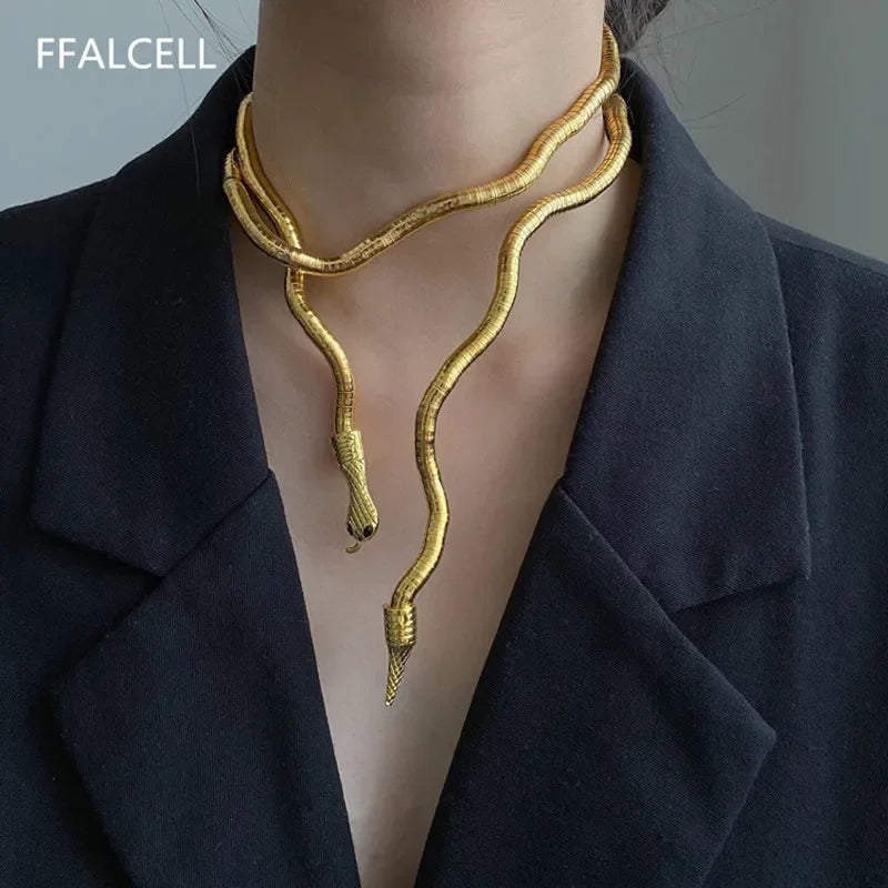 Adjustable Multilayer Metal Alloy Gold Black Color Cool Bendy Long Snake Chokers