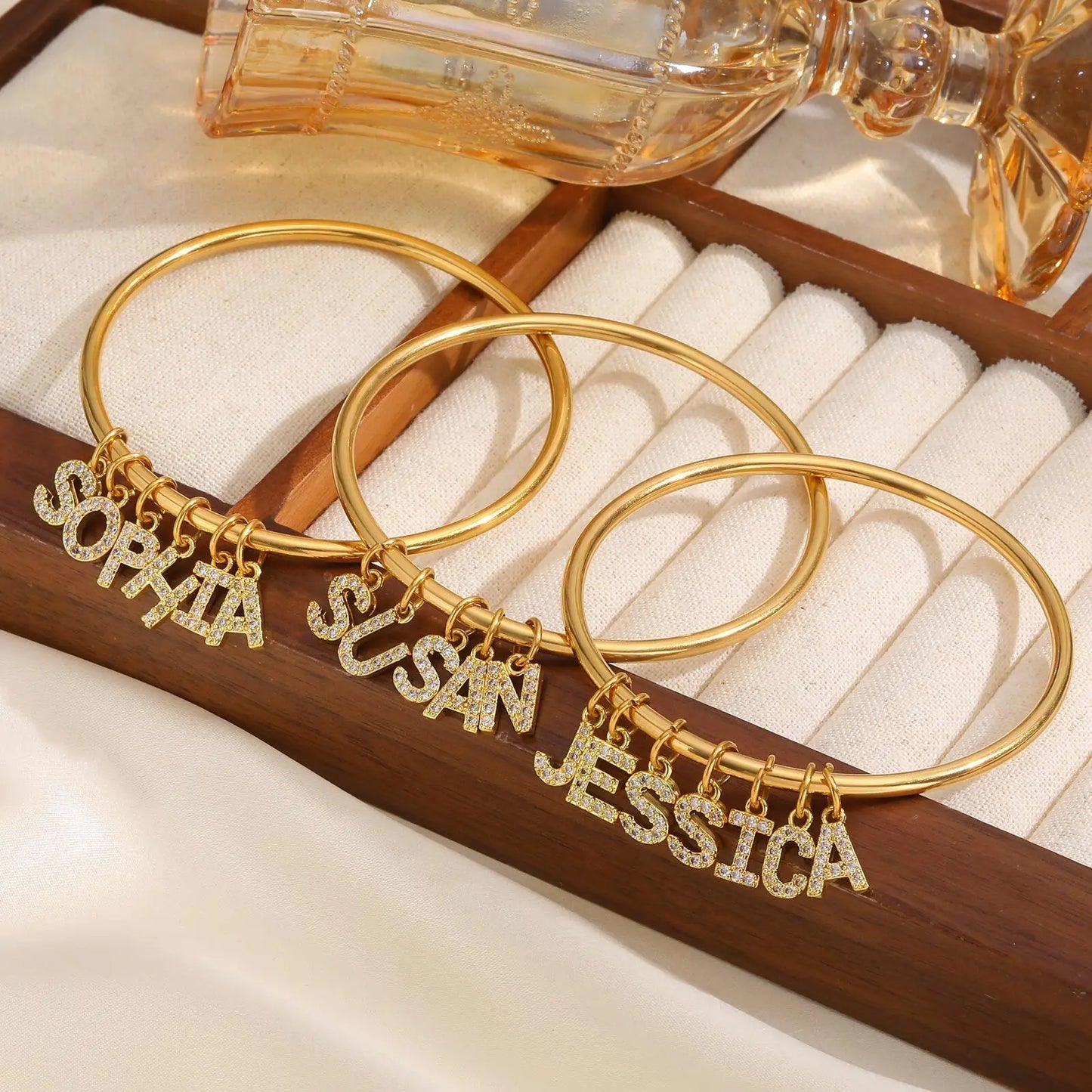 Vnox Personalized Name Bangle – Custom Zircon Charm Bracelet for Women