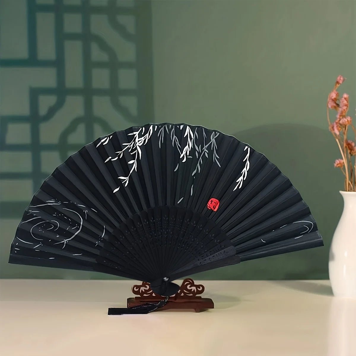 1pc - Elegant wooden folding hand fan favored by fans - BeeBeeBuys