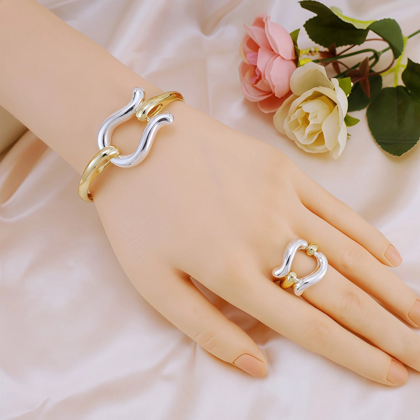 Women Gold Color Choker Necklace Earrings Bracelets Ring - Buy One Get One 🔥