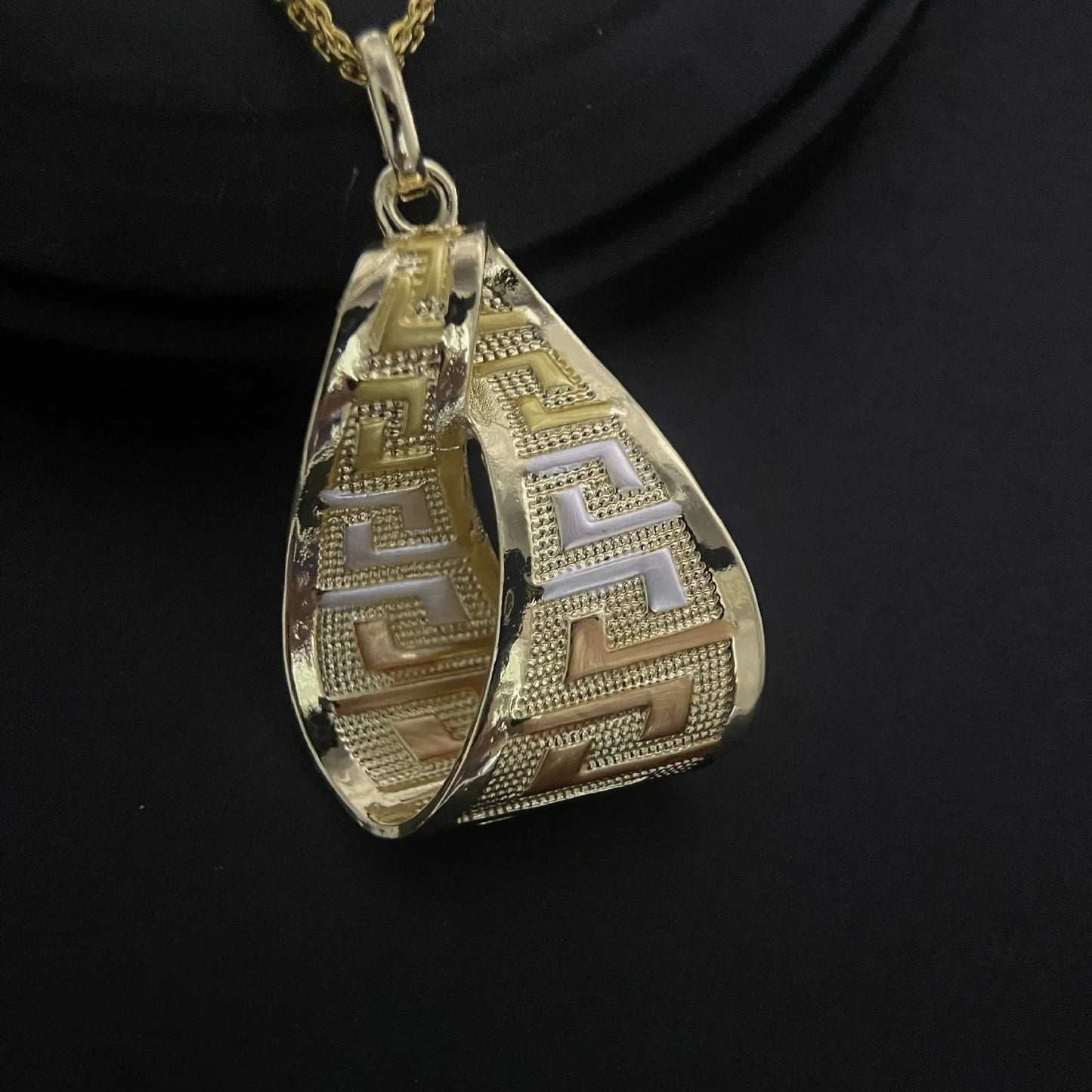 Luxury 18k Gold Plated Italian Jewellery Set - Buy One Get One Free 🔥