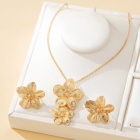 Flower Necklace &amp; Earring Jewelry Set for Women - BOGO 🔥