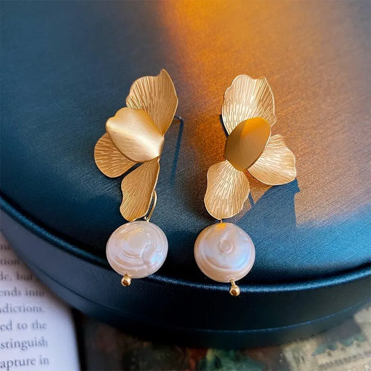 Vintage Golden Petals Flower Leaves Drop Earring