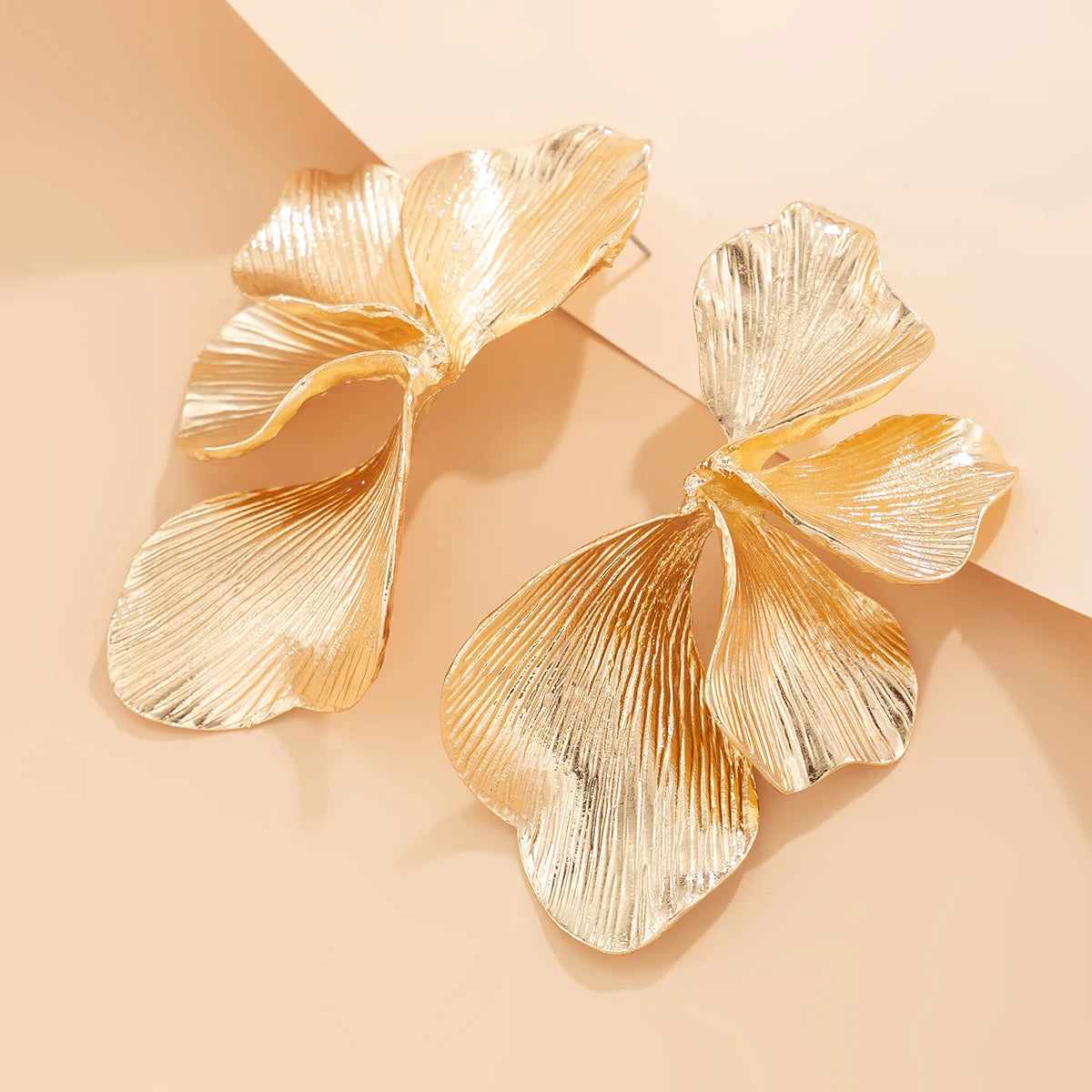 Elegant Ginkgo Leaves Half Flower Stud Earrings for Women  - Buy One Get One 🔥