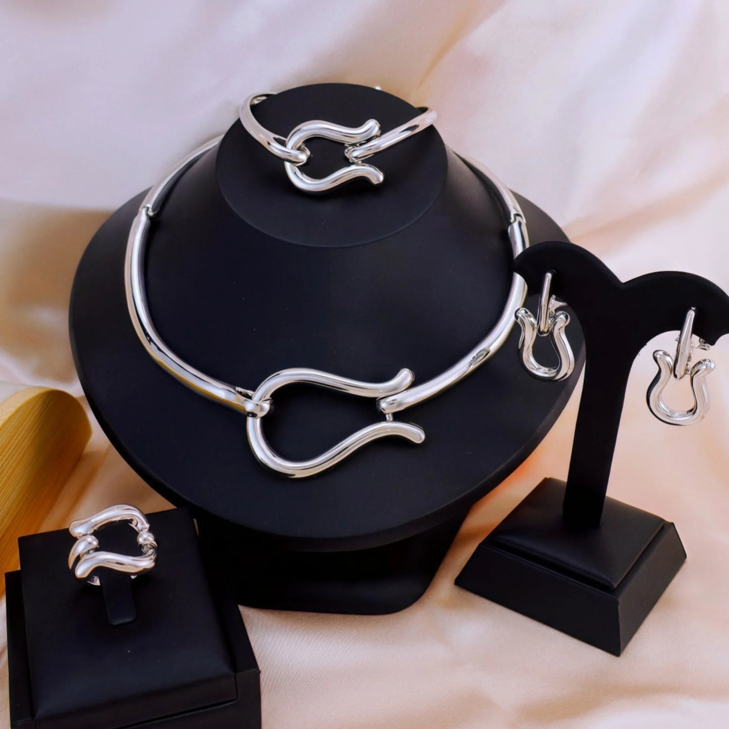 Women Gold Color Choker Necklace Earrings Bracelets Ring - Buy One Get One 🔥