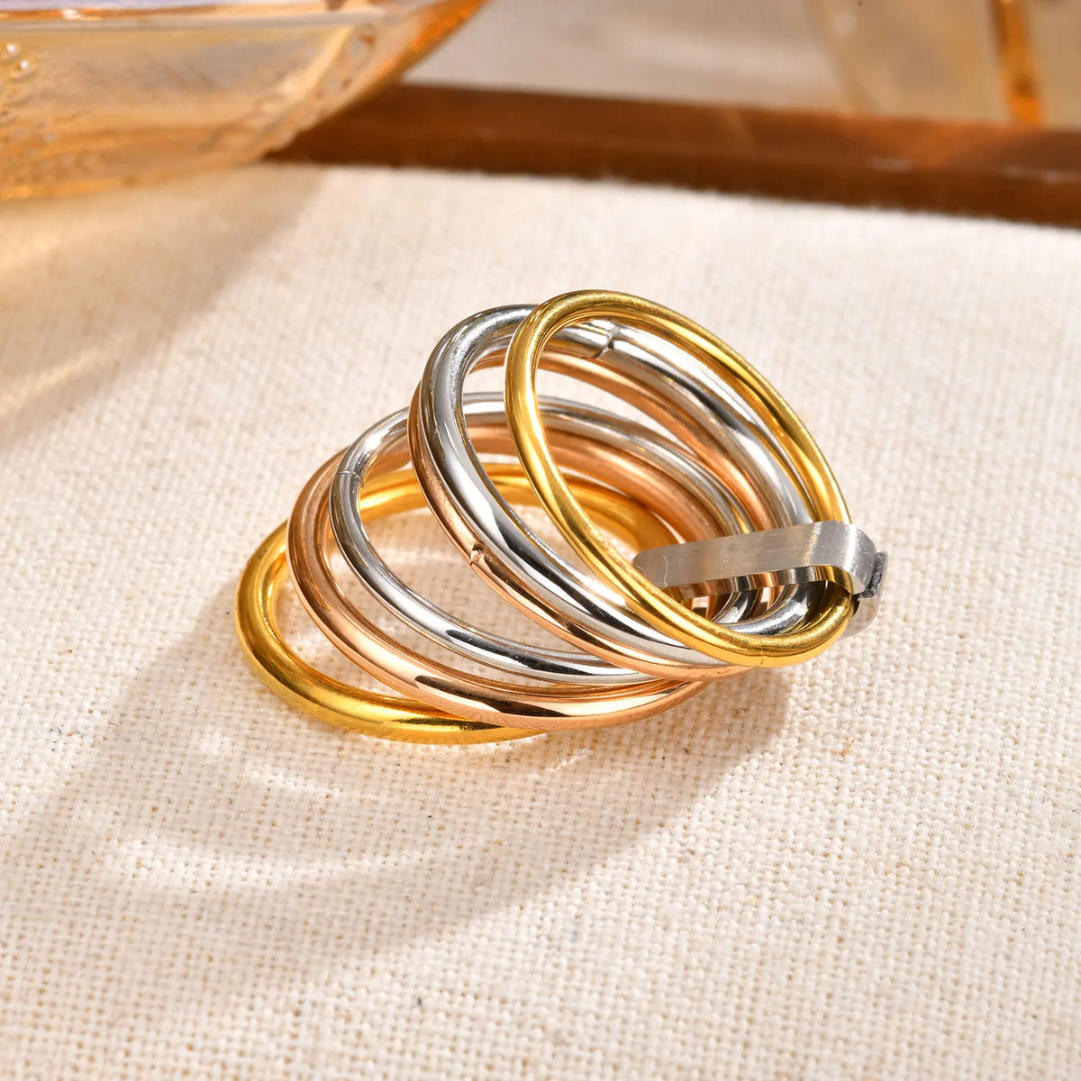 Chic 6Pcs Interlocked Stacking Rings for Women