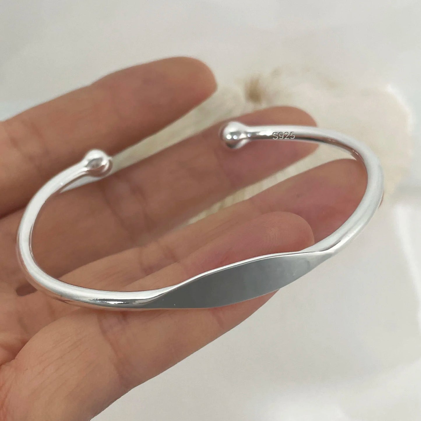 100% Solid 925 Sterling Silver Metal Bracelet  Buy one Get One FrEE🔥