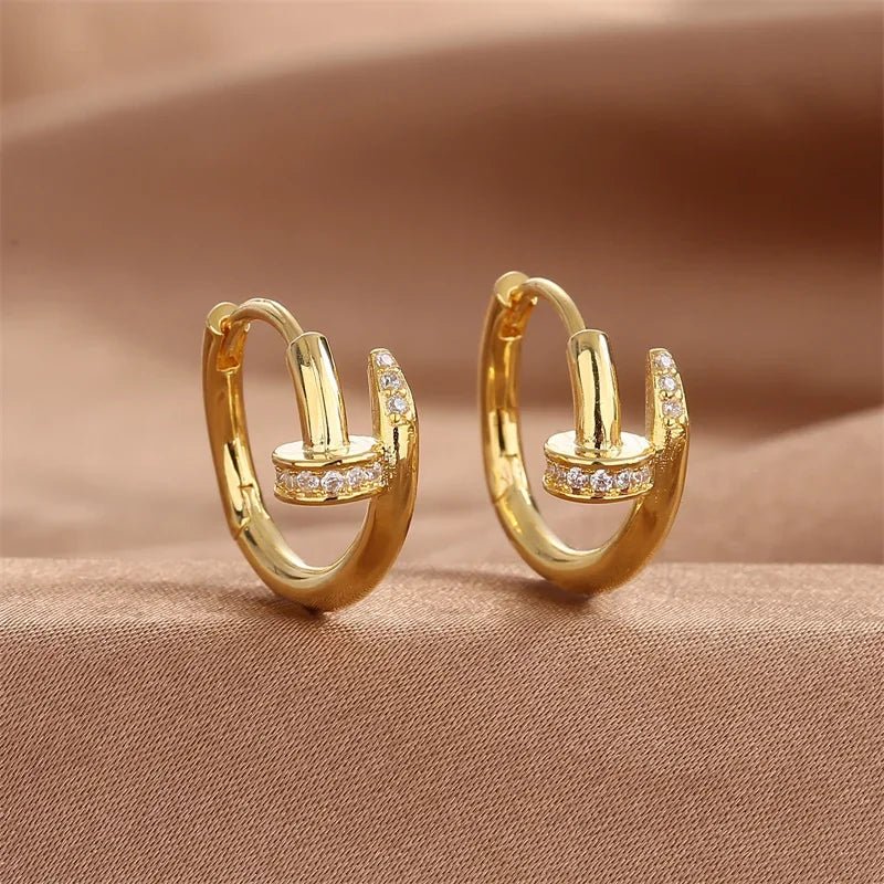 Hot - Selling Round Nail Earrings, Sweet And Romantic Niche Design - BeeBeeBuys
