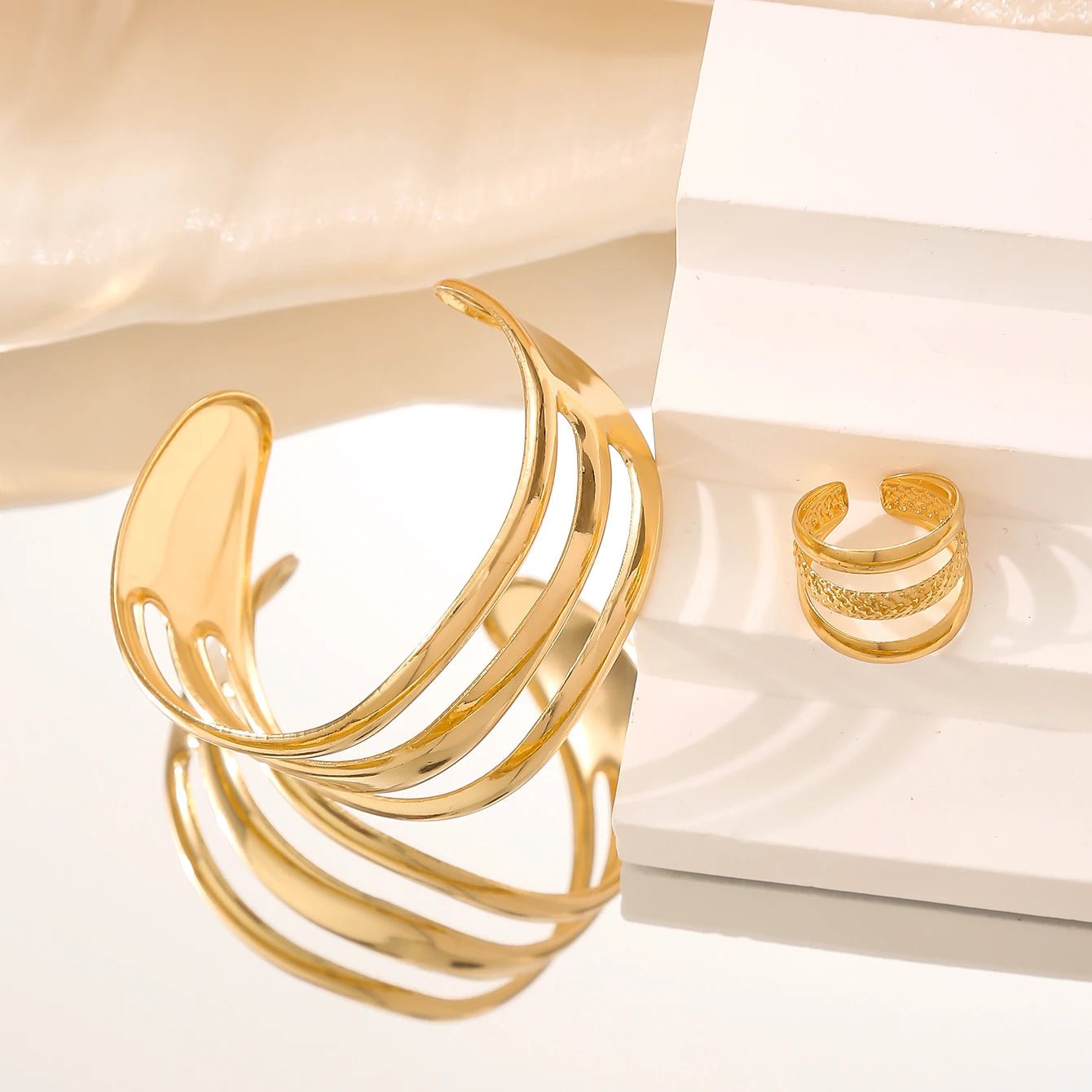 Personalized Exaggerated Geometric Hollow Bracelet and Ring - Buy One Get One Free 🔥 - BeeBeeBuys