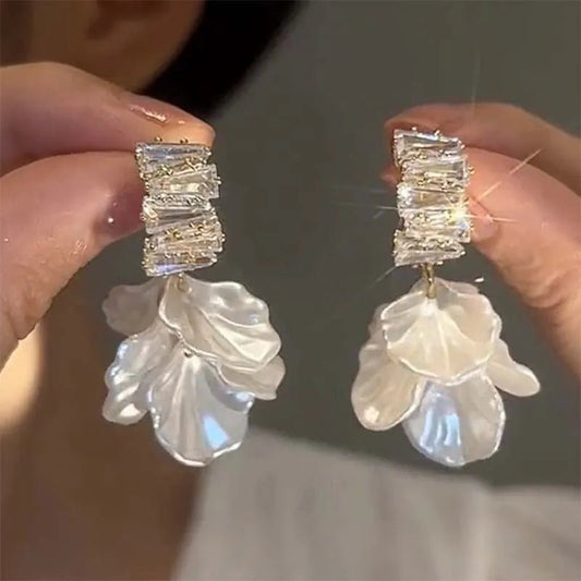 Shell Dangle Earrings White Crystal Zirconia Flower - BeeBeeBuys