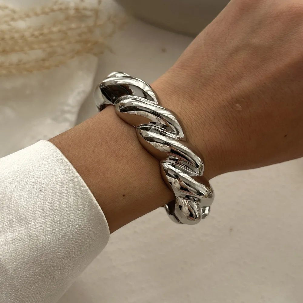 Vintage Metal Alloy Hollow Round Cuff Wide Banglestric Spring Bangles - BOGO 🔥 - BeeBeeBuys