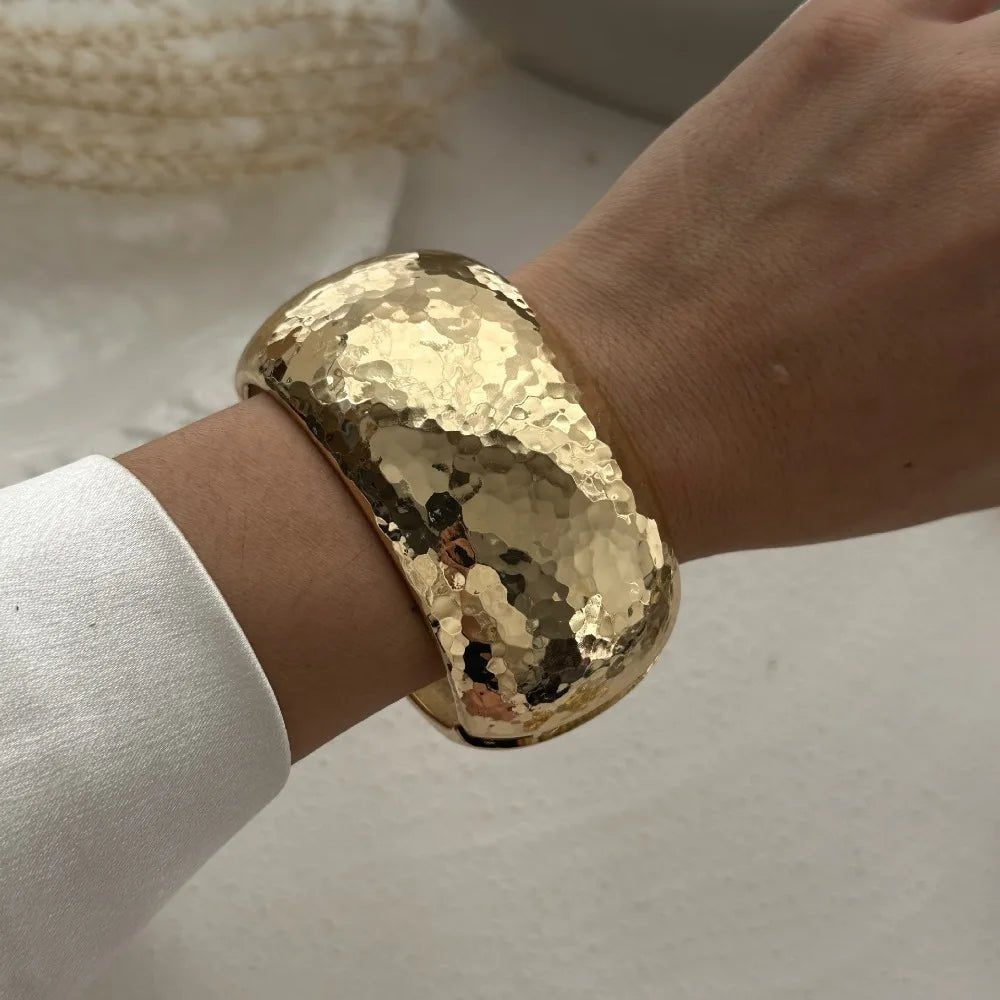 Vintage Metal Alloy Hollow Round Cuff Wide Banglestric Spring Bangles - BOGO 🔥 - BeeBeeBuys