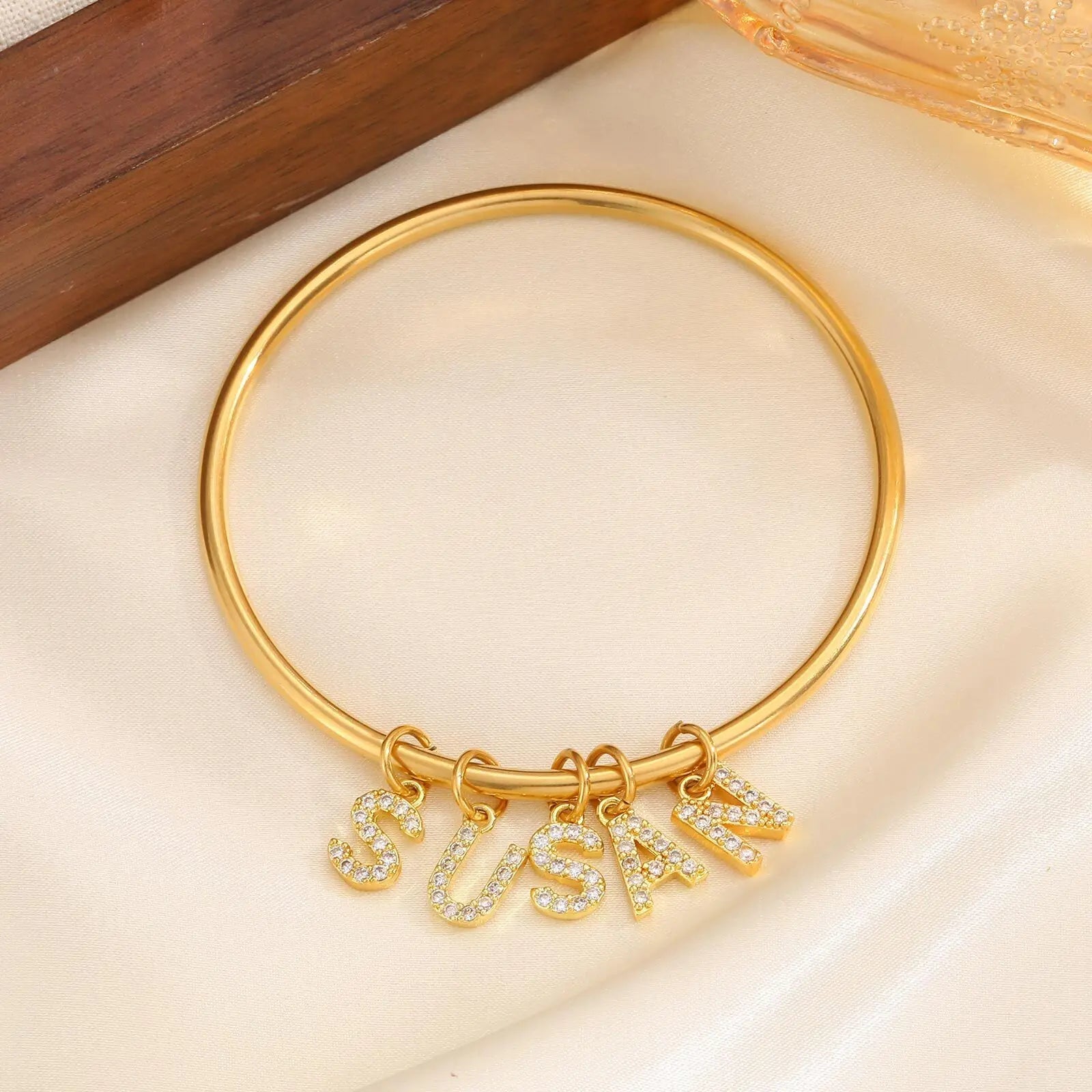 Vnox Personalized Name Bangle – Custom Zircon Charm Bracelet for Women - BeeBeeBuys